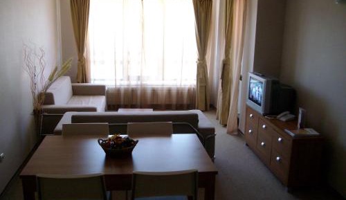 Spacious One-Bedroom Apartment (4 Adults)