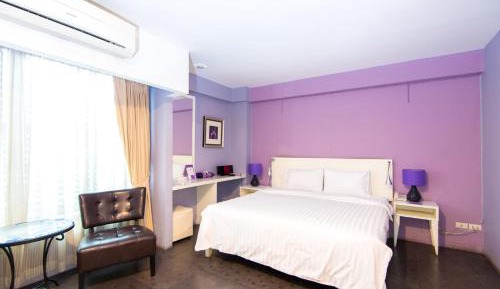 Deluxe Double Room with Round Trip Airport Transfer