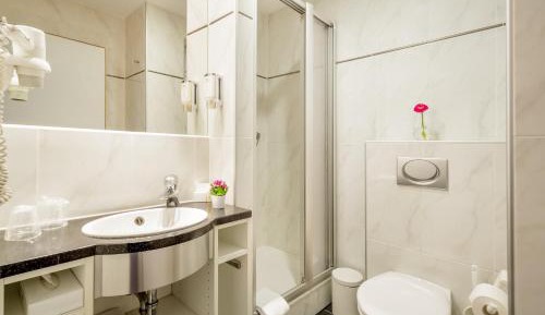 Double or Twin Room with Balcony