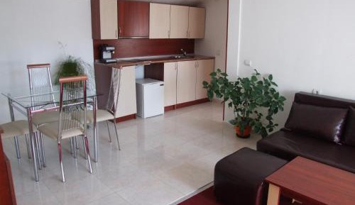One-Bedroom Apartment with Balcony