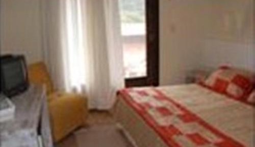 Deluxe Room (2 Adults)