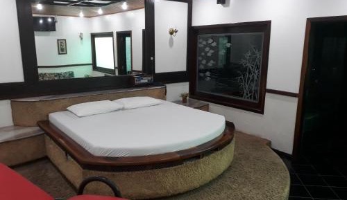Double Room with Spa Bath