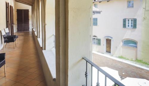 Suite with City View