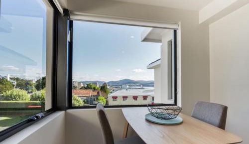 Executive One-Bedroom Apartment - 6