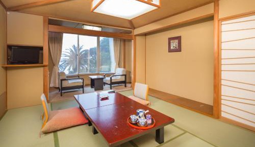 Japanese-Style Room
