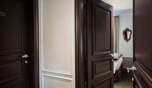 Family Suite with adjoining rooms