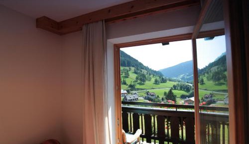 Classic Double Room with Balcony