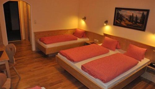 Multi bed room