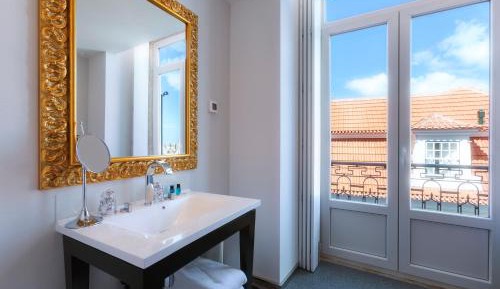 Double or Twin Deluxe Room