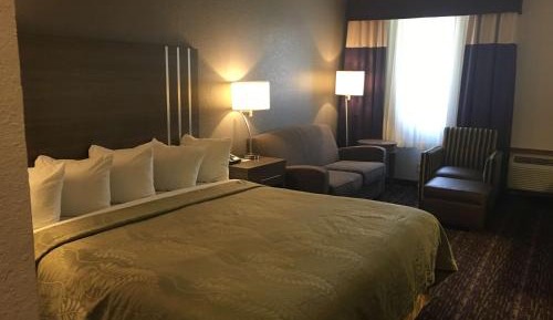 King Honeymoon Suite