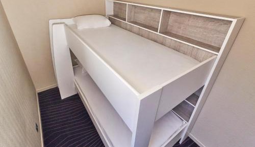 Quadruple Room with 1 Double Bed and 2 Single Beds