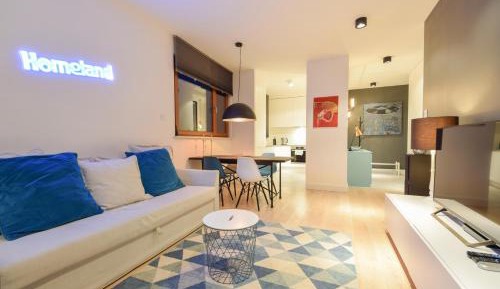 Deluxe Apartment