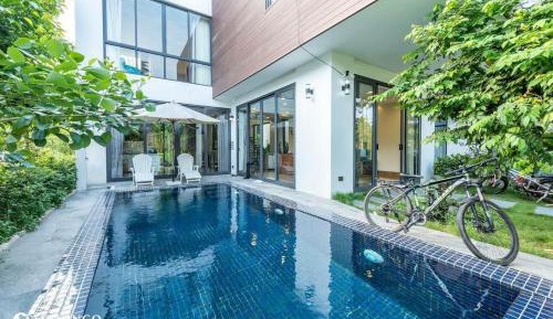 Villa with Private Pool