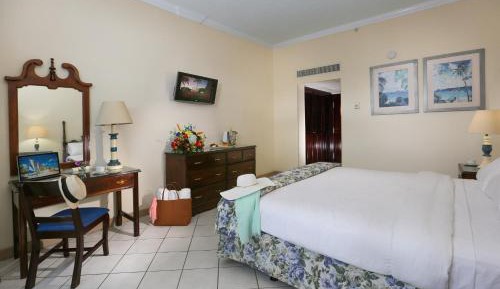 Deluxe Room with Garden View