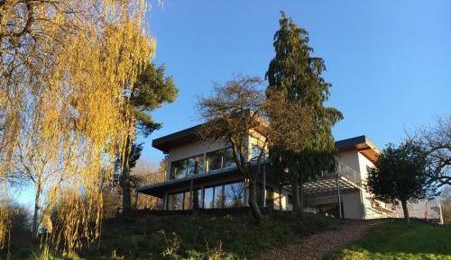 Apartment with Garden View