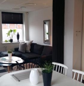 Twin Room with Shared Bathroom