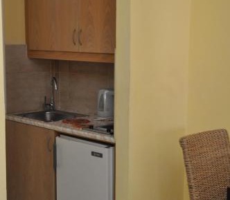 Studio (2 Adults)