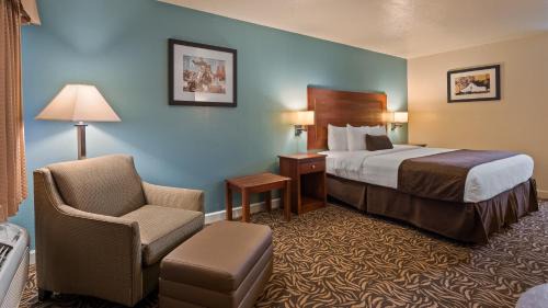 King Room - Disability Access/Smoking