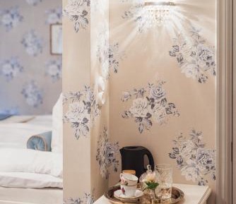 Family Room with  Bathroom (2 adults + 2 children)