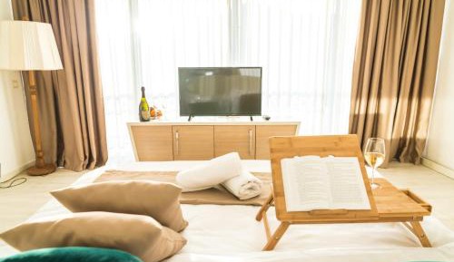 Deluxe Double Room with Balcony and Sea View