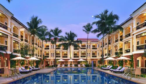 Deluxe Room King Bed Pool View with Balcony - Beer on arrival , Shuttle to nearest beach, 20% off on F&B