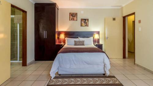 Self-Catering Room A (4)