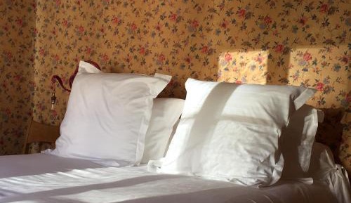 Double Room with Street View