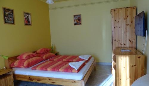 One-Bedroom Apartment (2 Adults)