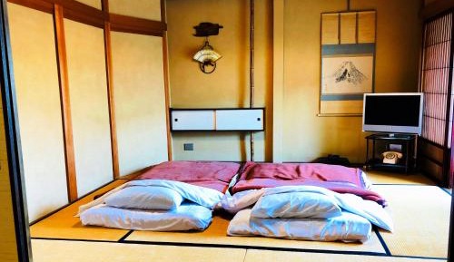 Japanese-Style Twin Room with Shared Bathroom