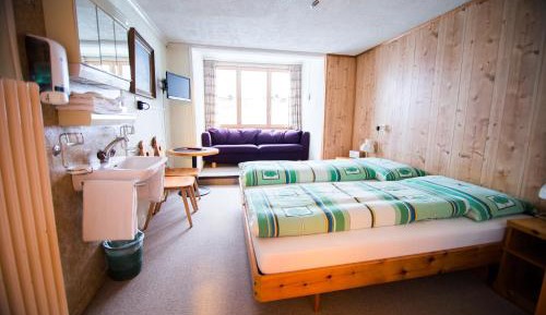 Double Room with Shared Bathroom
