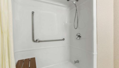 Deluxe King Room - Disability Access
