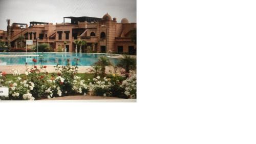 Apartment with Garden View