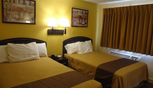 Double Room with Two Double Beds - Non-Smoking