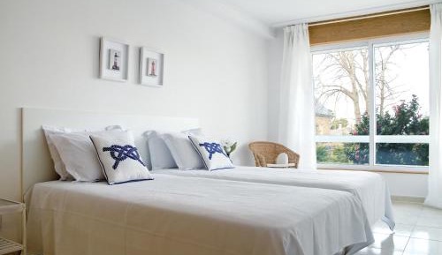 Two-Bedroom Apartment (4-5 Adults)