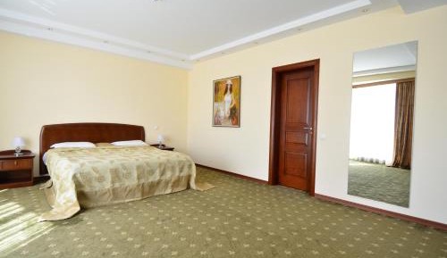 Deluxe Double Room with Bath