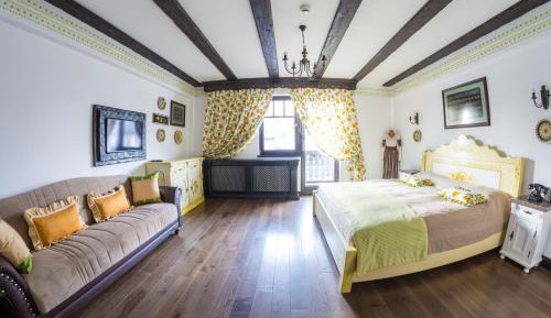 Studio with Sofa Bed