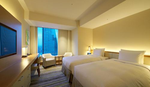 Deluxe Corner Twin Room - Non-Smoking