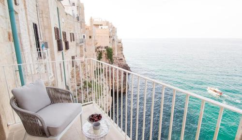Deluxe Suite with Sea View