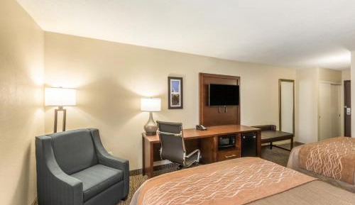 Queen Room with Two Queen Beds - Non-Smoking