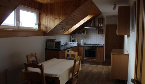 Apartment (4 Adults)