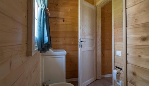 Quadruple Room with Private Bathroom