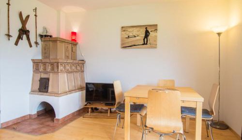 One-Bedroom Apartment with Balcony
