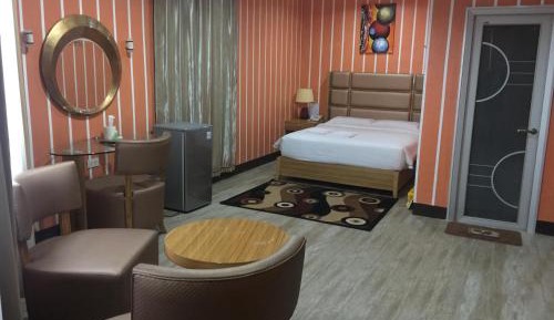 Queen Room