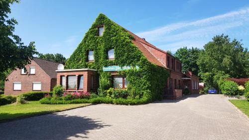Apartment with Garden View