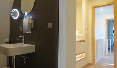 Economy Triple Room