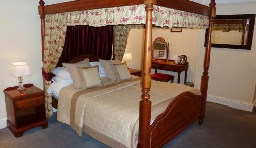 Double Room with Four Poster Bed