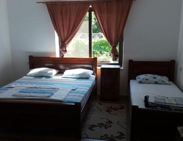Basic Triple Room