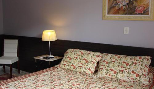 Suite with Mountain View