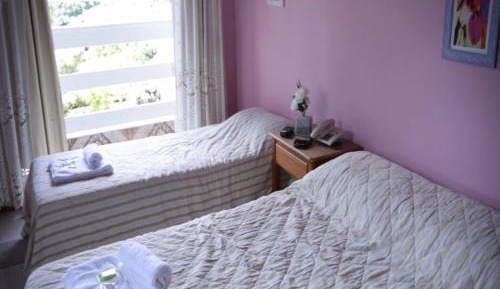 Economy Triple Room