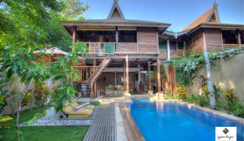 Deluxe One-Bedroom Villa with Private Pool 